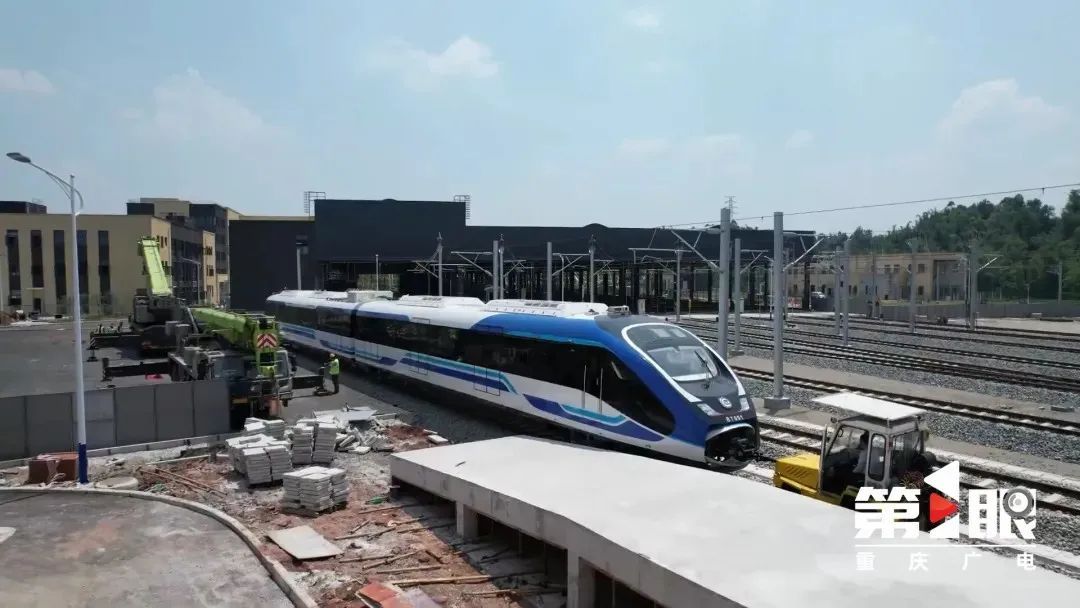 重庆璧铜线首列车完成吊装！预计开通时间→