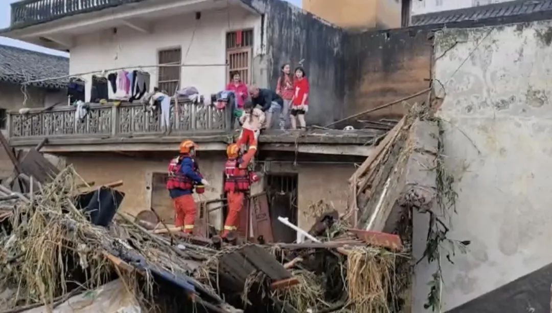 “仍有部分镇村失联”！广东梅州紧急停课，防汛应急响应提升为Ⅰ级