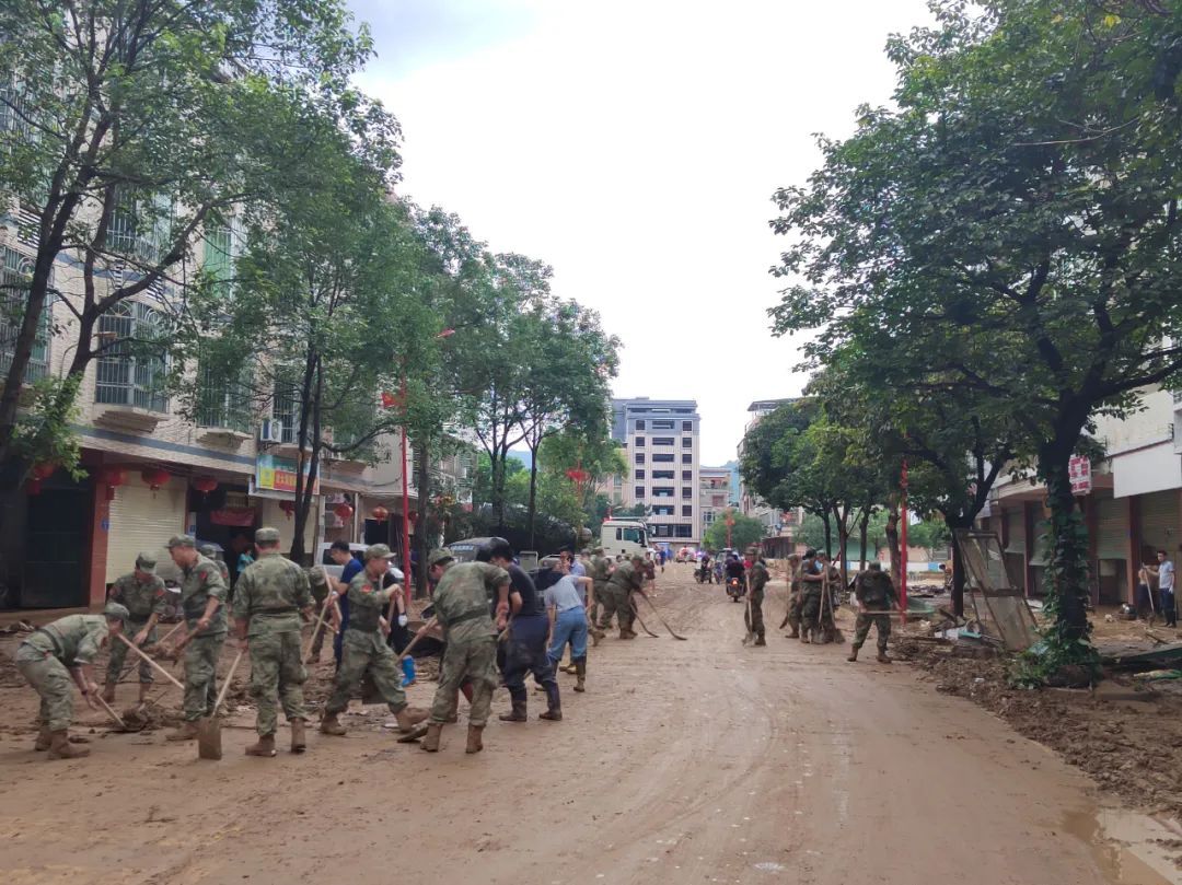 现场直击！梅州梅县松源有序开展防汛救灾和灾后恢复工作