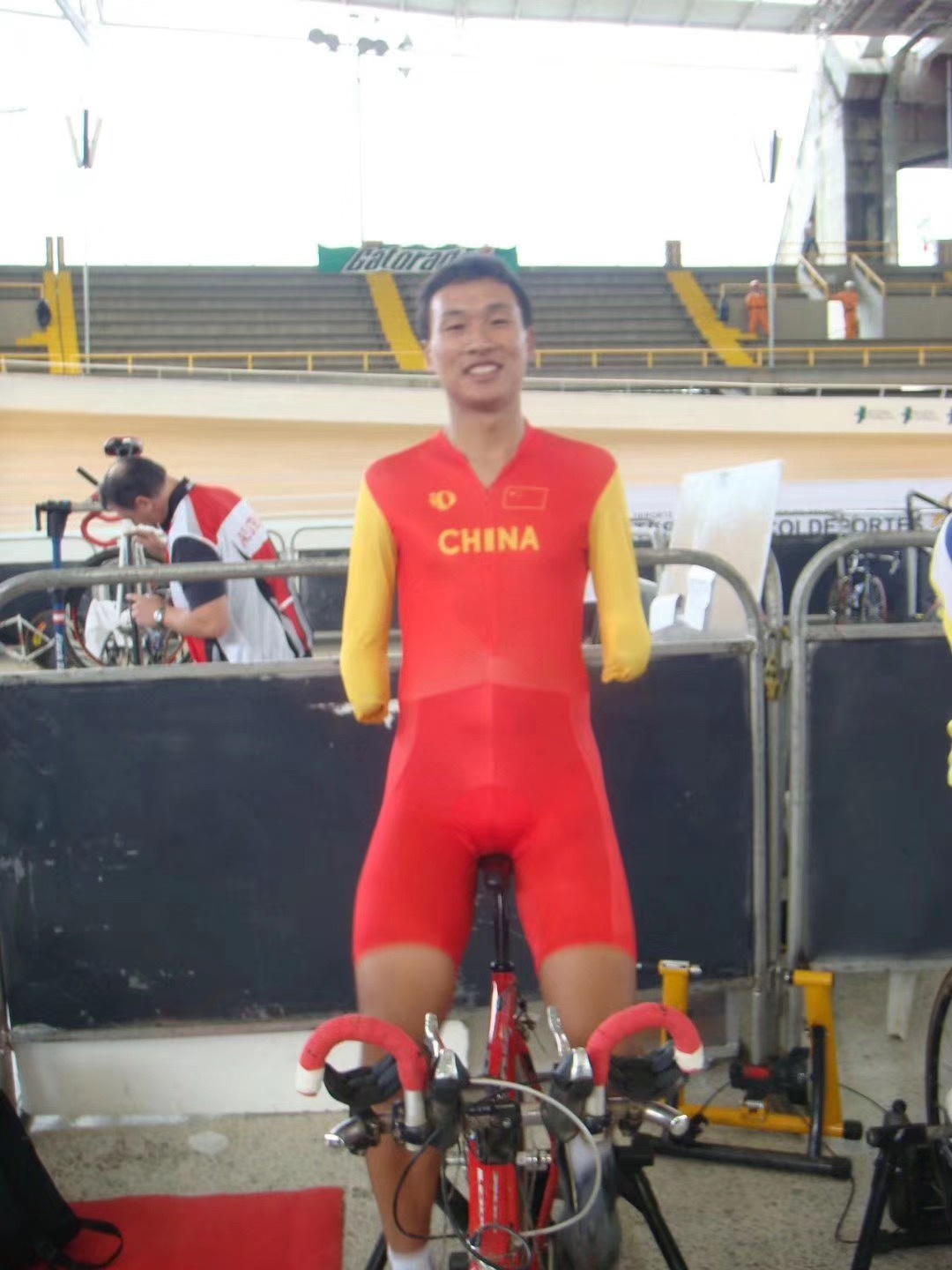 这群40岁的退役冠军们,组团用直播重启人生 这群40岁的退役冠军们,组团用直播重启人生