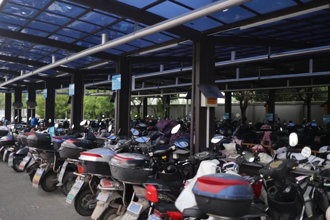 不上楼不拉线,电动自行车怎样充上安全电?上海各区开始认真整活 不上楼不拉线,电动自行车怎样充上安全电?上海各区开始认真整活