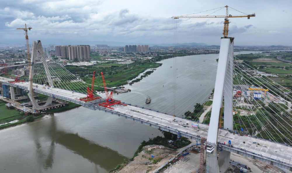 潮汕环线高速京灶大桥主桥合龙