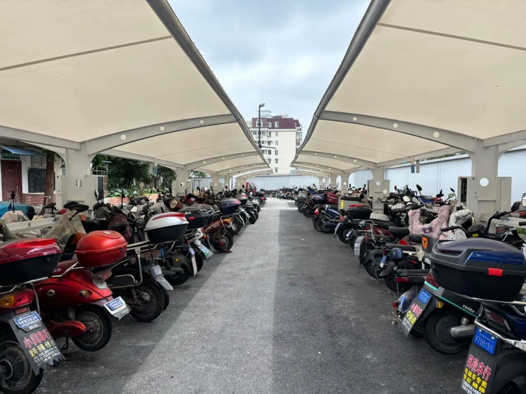 不上楼不拉线,电动自行车怎样充上安全电?上海各区开始认真整活 不上楼不拉线,电动自行车怎样充上安全电?上海各区开始认真整活