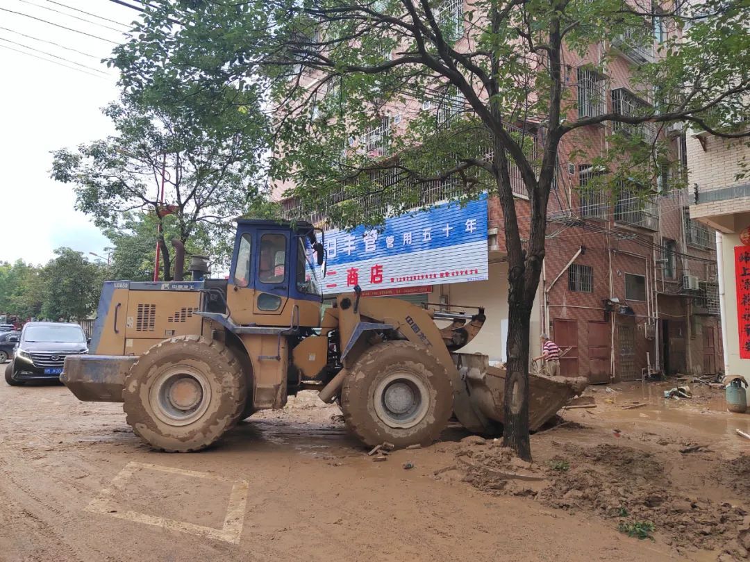 现场直击！梅州梅县松源有序开展防汛救灾和灾后恢复工作