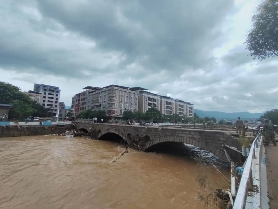 现场直击！梅州梅县松源有序开展防汛救灾和灾后恢复工作