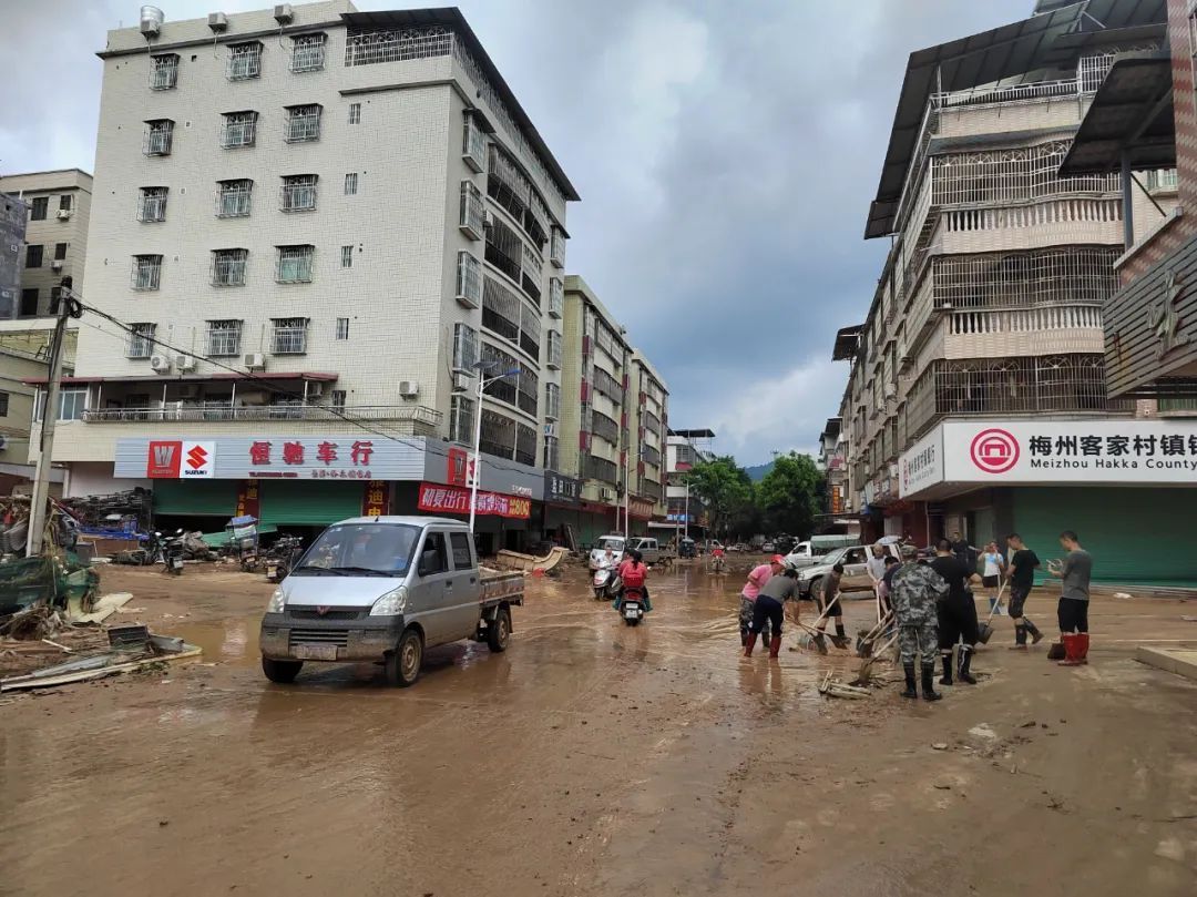 现场直击！梅州梅县松源有序开展防汛救灾和灾后恢复工作