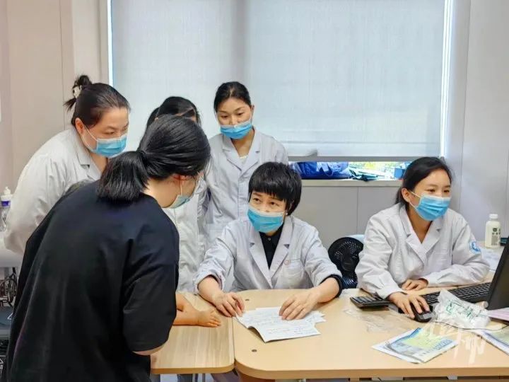 11岁男孩脖子发黑,差一步就确诊了!妈妈痛悔:他有这个习惯 11岁男孩脖子发黑,差一步就确诊了!妈妈痛悔:他有这个习惯