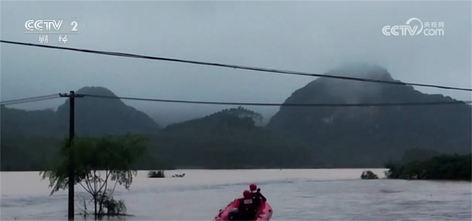 救援、清理、消杀、开闸……各地全力以赴应对汛期 众志成城抢险救灾