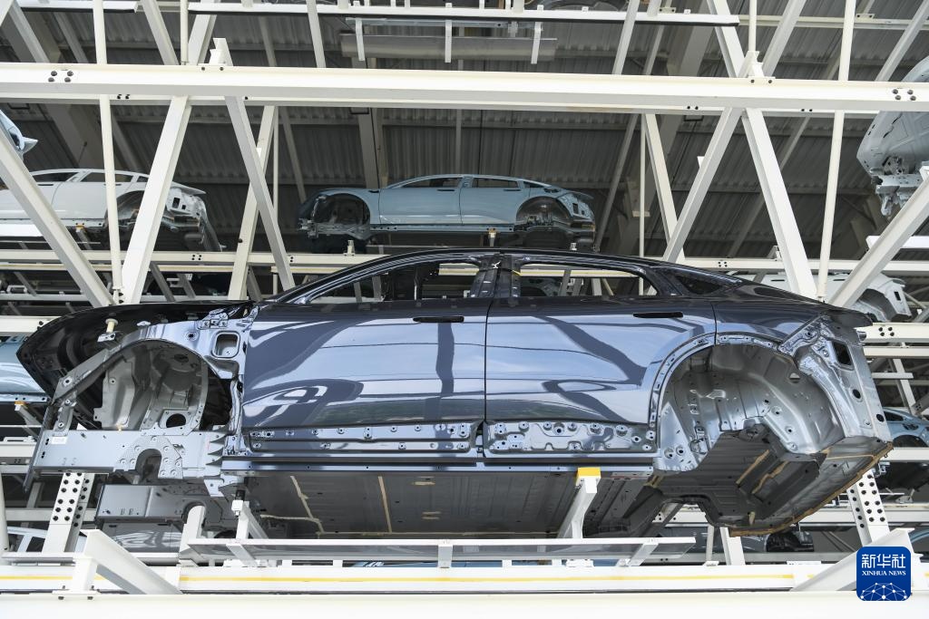 探访中部地区新能源汽车生产线