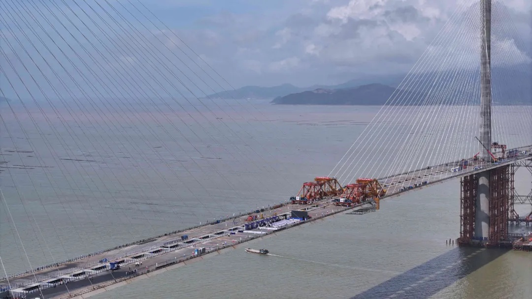 广东又一跨海大桥，顺利合龙！