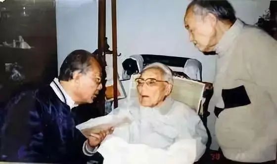 著名播音艺术家陈醇离世，多名主持人发文悼念