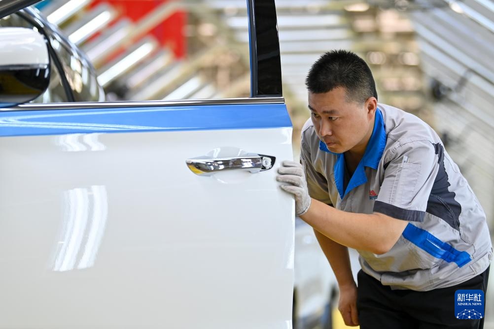 探访中部地区新能源汽车生产线