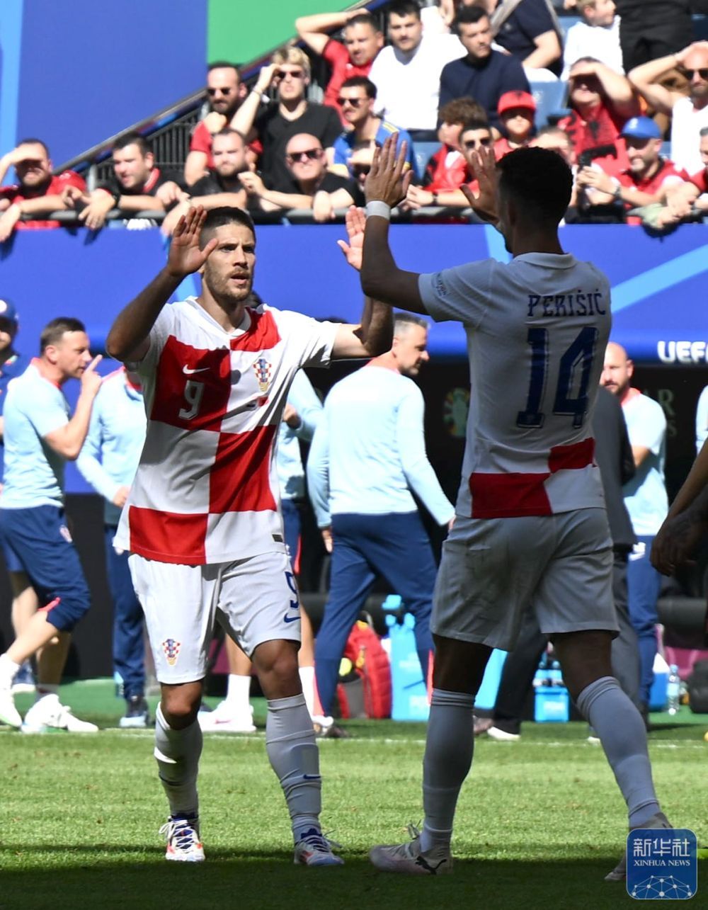 欧锦赛小组赛 | 克罗地亚队战平阿尔巴尼亚队 欧锦赛小组赛 | 克罗地亚队战平阿尔巴尼亚队