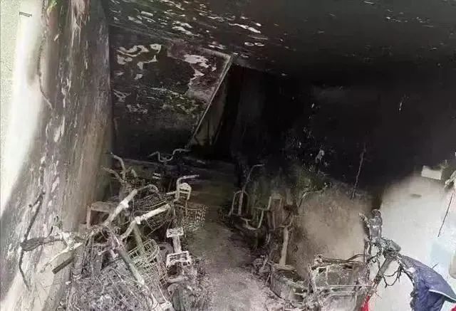 南京一小区电瓶车引发火灾！处罚来了！
