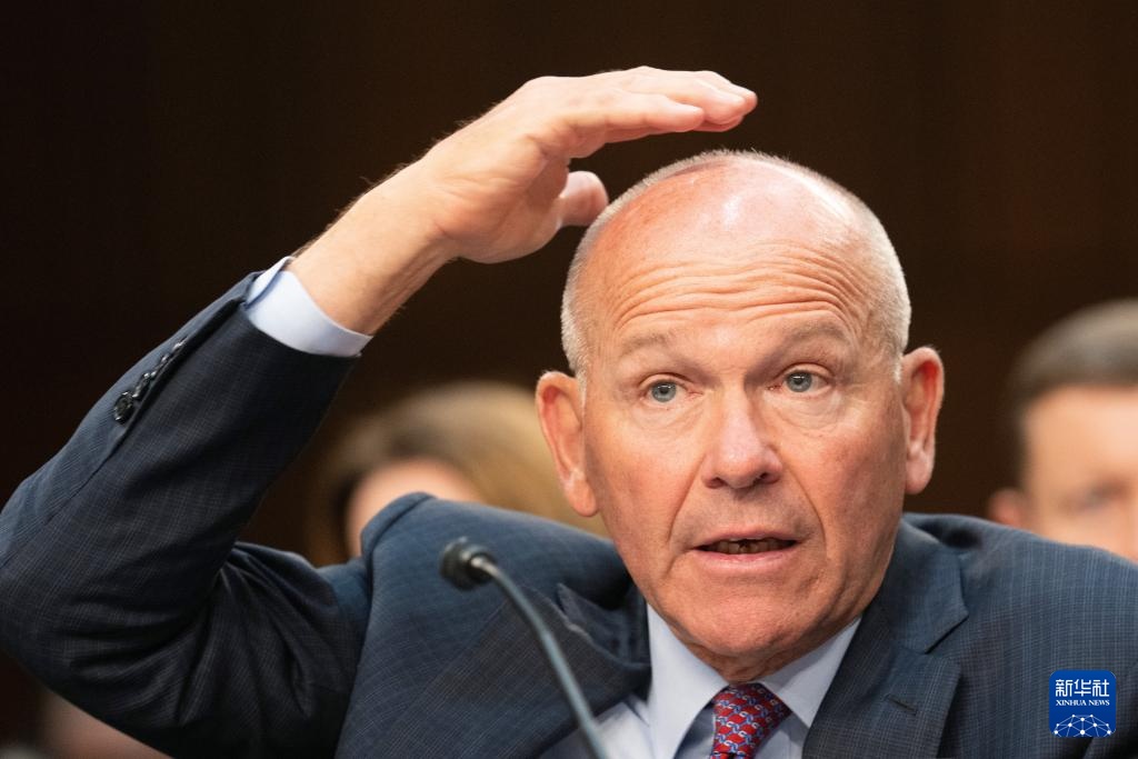 安全问题频出 波音CEO在美国国会听证会遭炮轰