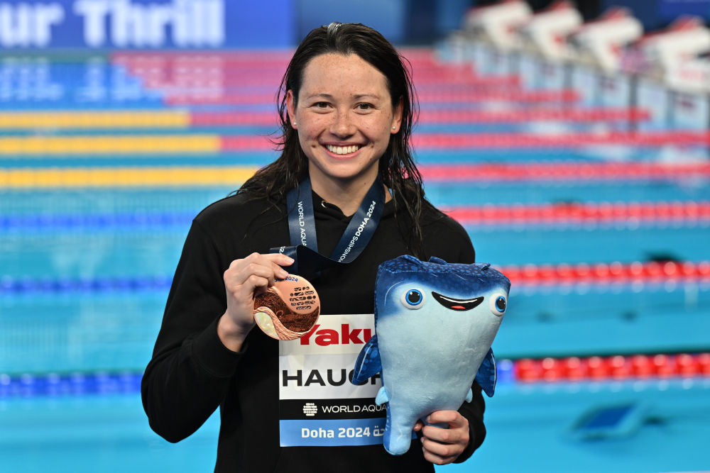 巴黎奥运会 | 世界冠军何诗蓓领衔中国香港游泳队参加巴黎奥运会 巴黎奥运会 | 世界冠军何诗蓓领衔中国香港游泳队参加巴黎奥运会