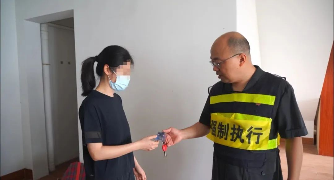 事发厦门!一日籍女子威胁法院要跳楼,结果…… 事发厦门!一日籍女子威胁法院要跳楼,结果……