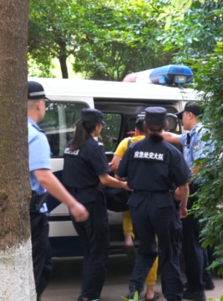 事发厦门!一日籍女子威胁法院要跳楼,结果…… 事发厦门!一日籍女子威胁法院要跳楼,结果……