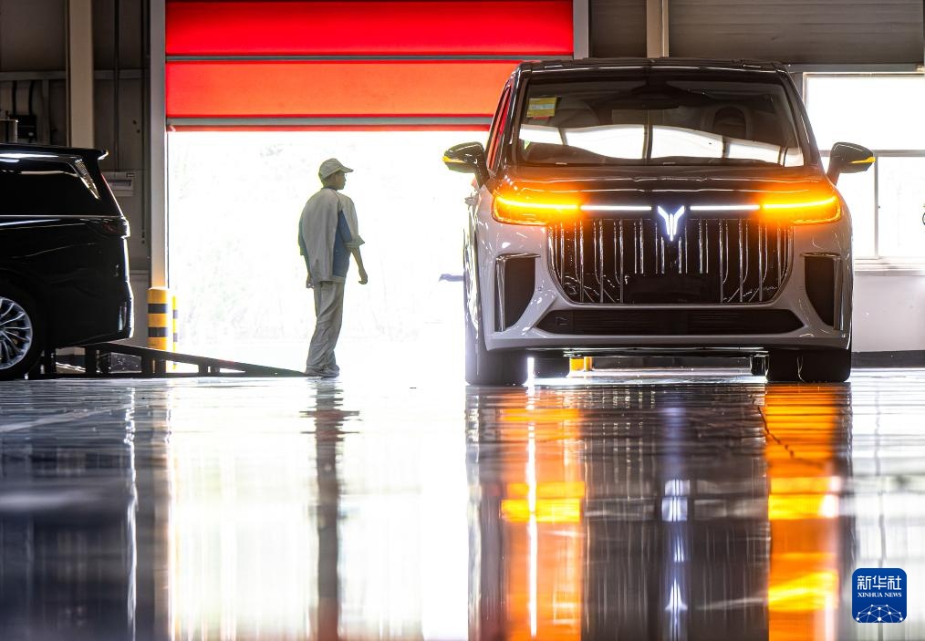 探访中部地区新能源汽车生产线