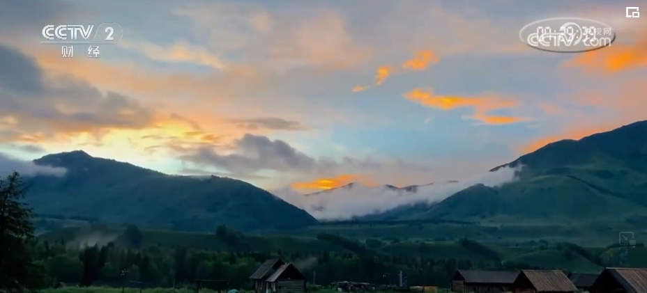 “解锁”夏日文旅惊喜 暑期游为“夏日经济”注入勃勃生机 “解锁”夏日文旅惊喜 暑期游为“夏日经济”注入勃勃生机