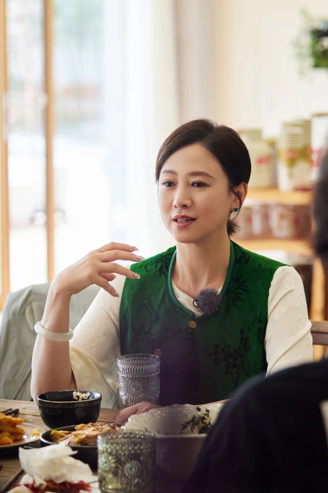 翁虹、张嘉佳、周也做客《灿烂的花园》,全员挑战匿名拥抱实践 翁虹、张嘉佳、周也做客《灿烂的花园》,全员挑战匿名拥抱实践