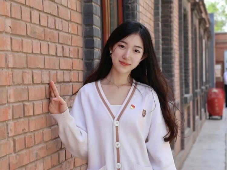 复制粘贴的优秀!双胞胎姐妹一起保研到…… 复制粘贴的优秀!双胞胎姐妹一起保研到……