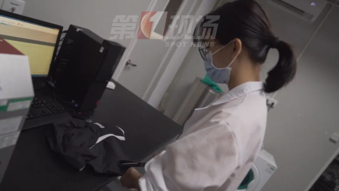 防晒衣热销，医生提醒：并不是裹得越严实越好