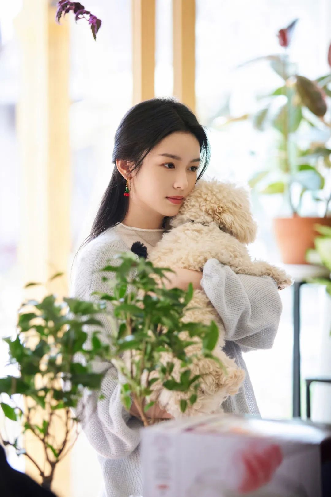 翁虹、张嘉佳、周也做客《灿烂的花园》,全员挑战匿名拥抱实践 翁虹、张嘉佳、周也做客《灿烂的花园》,全员挑战匿名拥抱实践