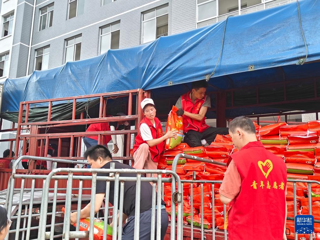 新华全媒+丨福建龙岩全力开展灾区救援