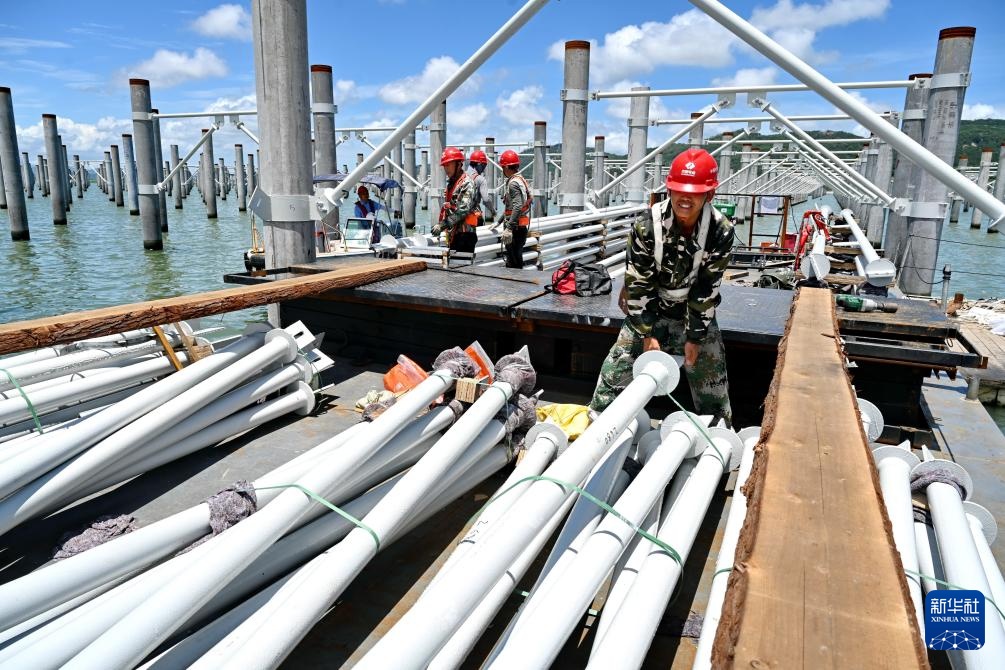 福建:海上光伏电站建设忙 福建:海上光伏电站建设忙