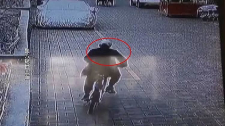 连环盗窃自行车 一流浪汉被抓