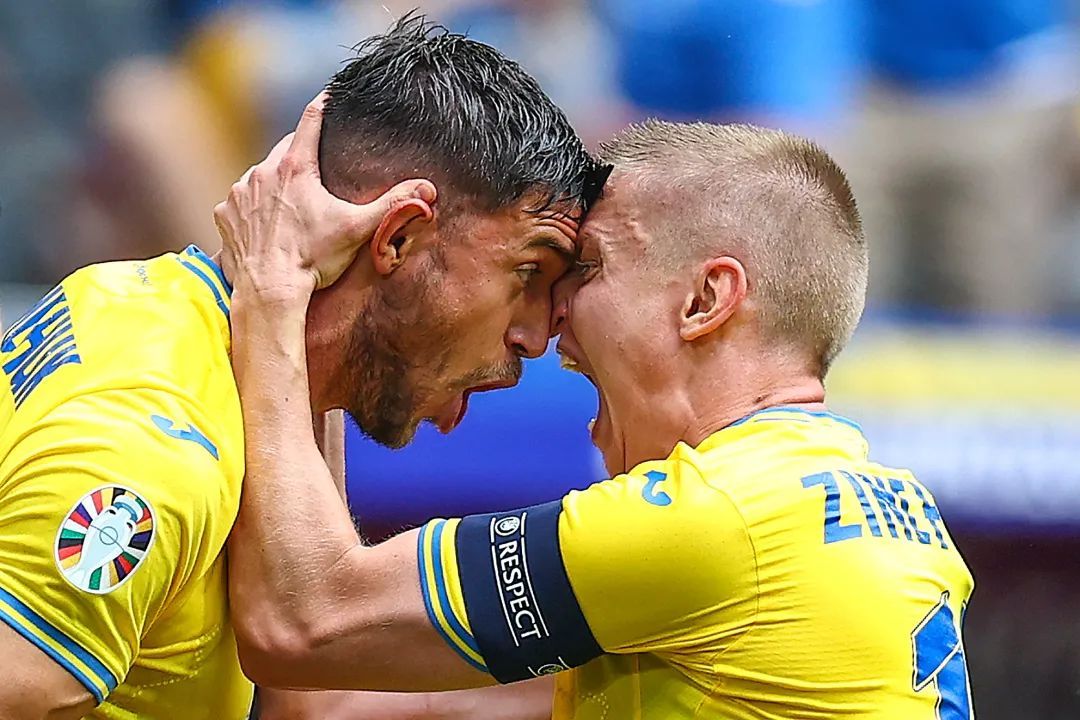 首场0比0竟是荷法大战,熬夜看球的球迷辛苦了 首场0比0竟是荷法大战,熬夜看球的球迷辛苦了