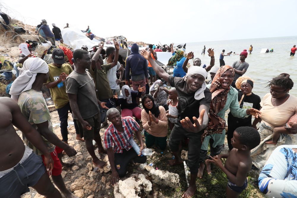 意大利南部海域沉船事故遇难者增至34人 意大利南部海域沉船事故遇难者增至34人