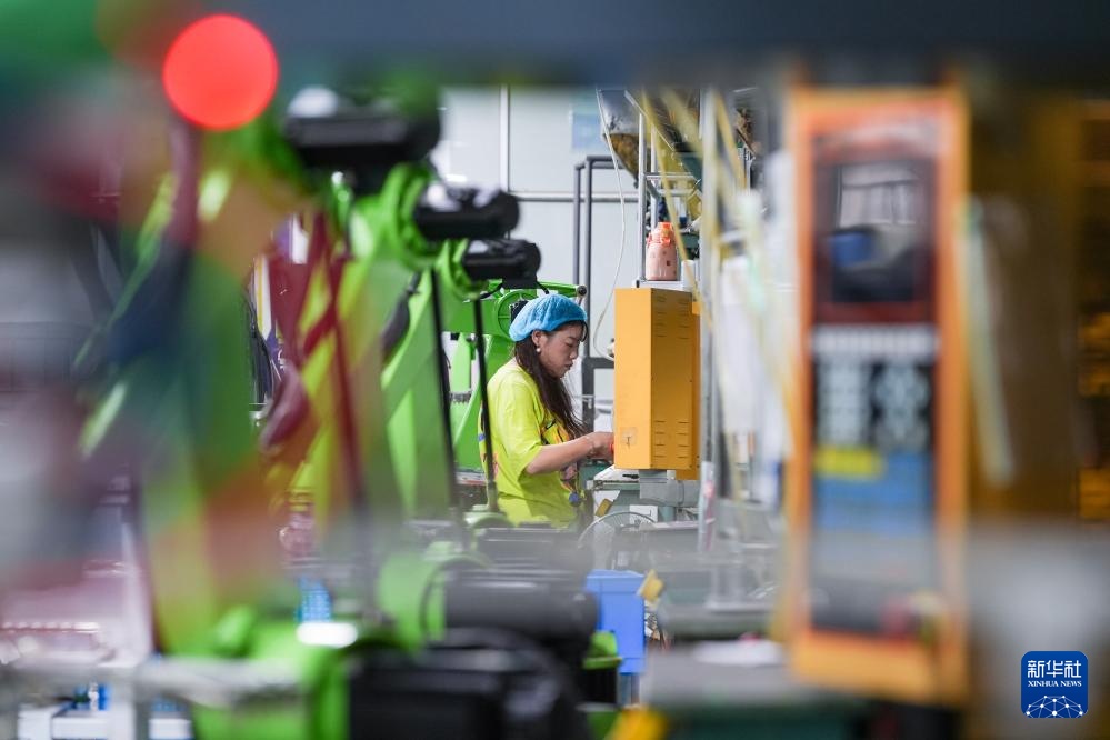 江苏杭集：牙刷小镇“刷”新发展