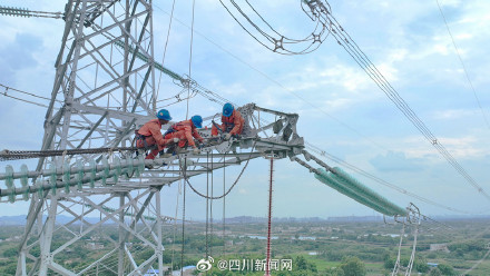 四川十陵500千伏输变电工程投运 成都电网安全承载能力突破2000万千瓦