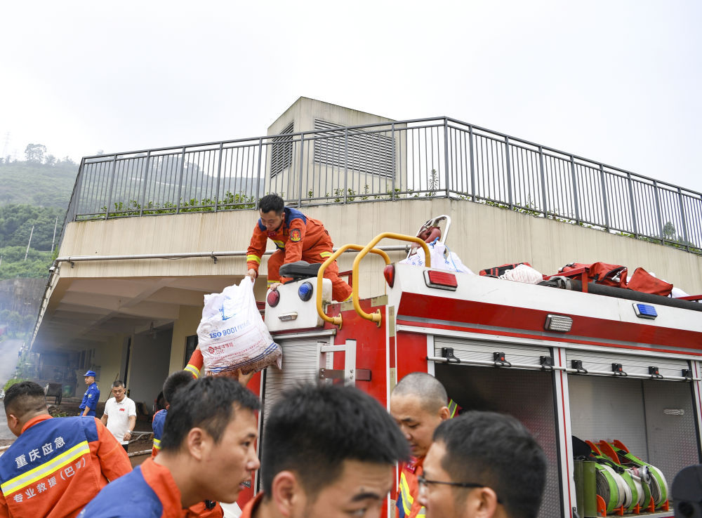 聚焦防汛抗旱|及时响应 全力抢险——重庆应对强降雨一线见闻