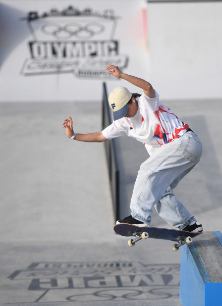 广东滑板少女朱沅铃和曾文蕙晋级巴黎奥运会