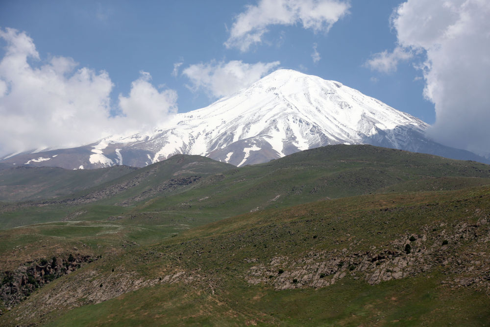 伊朗:夏日里的达马万德山 伊朗:夏日里的达马万德山