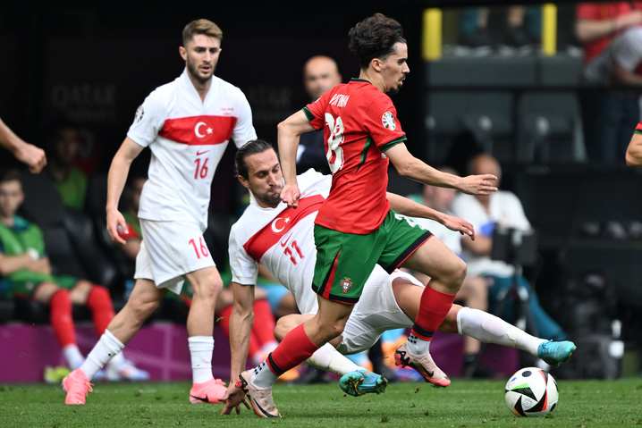 不进球的C罗也能创造历史，这支葡萄牙的人员储备太恐怖