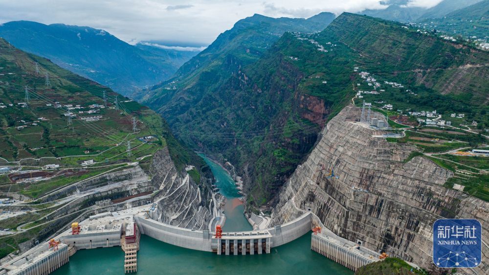 探访白鹤滩水电站