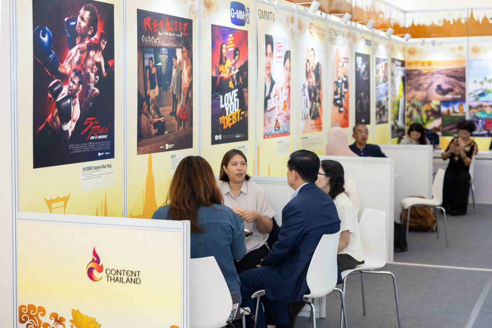 解码魔都｜“城”会“玩”：上海国际影视双节掀起新型文旅热