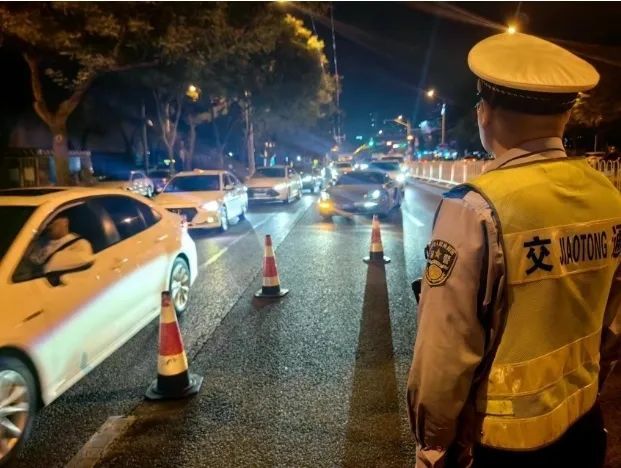 北京交警查获1768名酒驾司机,其中醉驾587人! 北京交警查获1768名酒驾司机,其中醉驾587人!