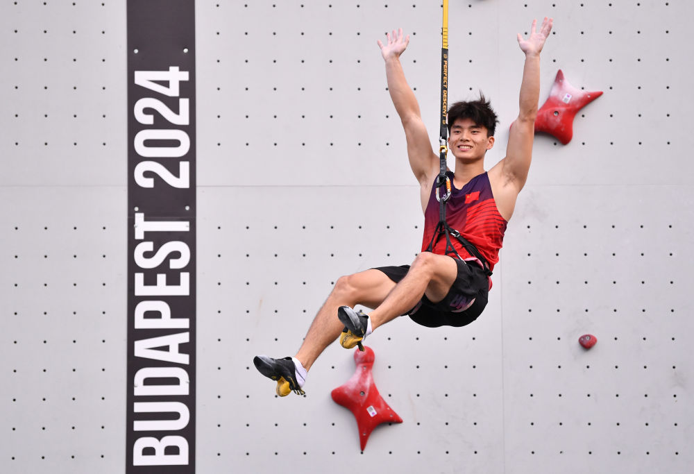 巴黎奥运预备式 | 中国攀岩队全项目入围巴黎奥运会正赛