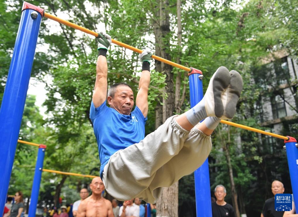 在“天府之国”看大爷们“硬核”健身 在“天府之国”看大爷们“硬核”健身