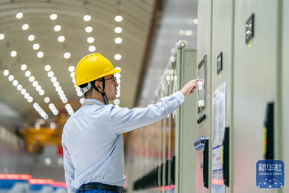 探访白鹤滩水电站