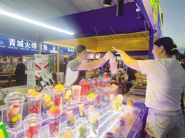 呼和浩特:夜晚“亮”了 商圈“火”了 文旅“热”了 呼和浩特:夜晚“亮”了 商圈“火”了 文旅“热”了