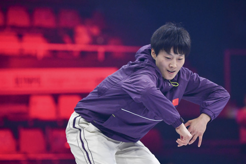 巴黎奥运预备式丨奥运会资格系列赛布达佩斯站：曾莹莹晋级霹雳舞女子组四分之一决赛