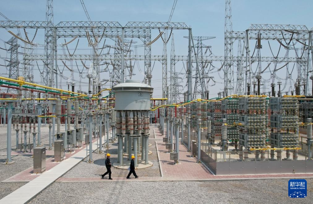 河北:1000千伏特高压变电站扩容 保障京津冀电网运行安全 河北:1000千伏特高压变电站扩容 保障京津冀电网运行安全