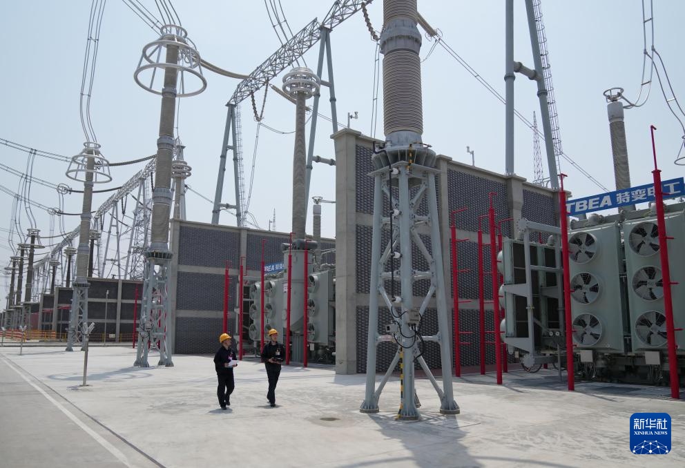 河北:1000千伏特高压变电站扩容 保障京津冀电网运行安全 河北:1000千伏特高压变电站扩容 保障京津冀电网运行安全