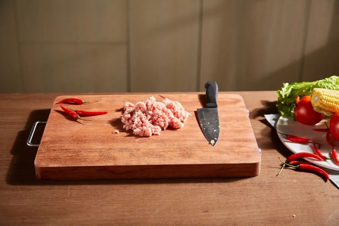 家中出现小霉点,身体可能要遭殃!千万别大意→ 家中出现小霉点,身体可能要遭殃!千万别大意→